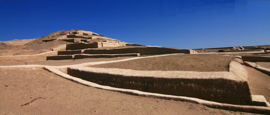 Nazca Cahuachi pyramidy 3 2